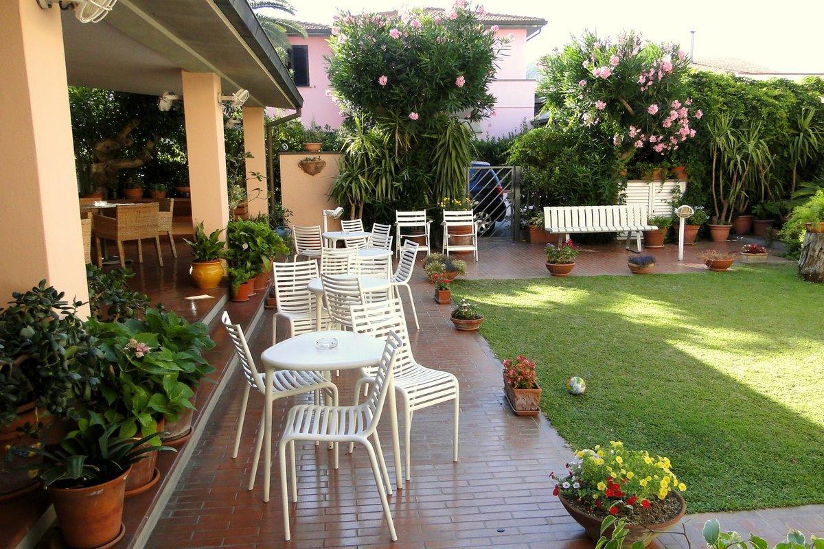 Hotel Sabrina Castiglione della Pescaia Exterior photo