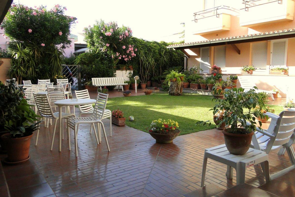 Hotel Sabrina Castiglione della Pescaia Exterior photo